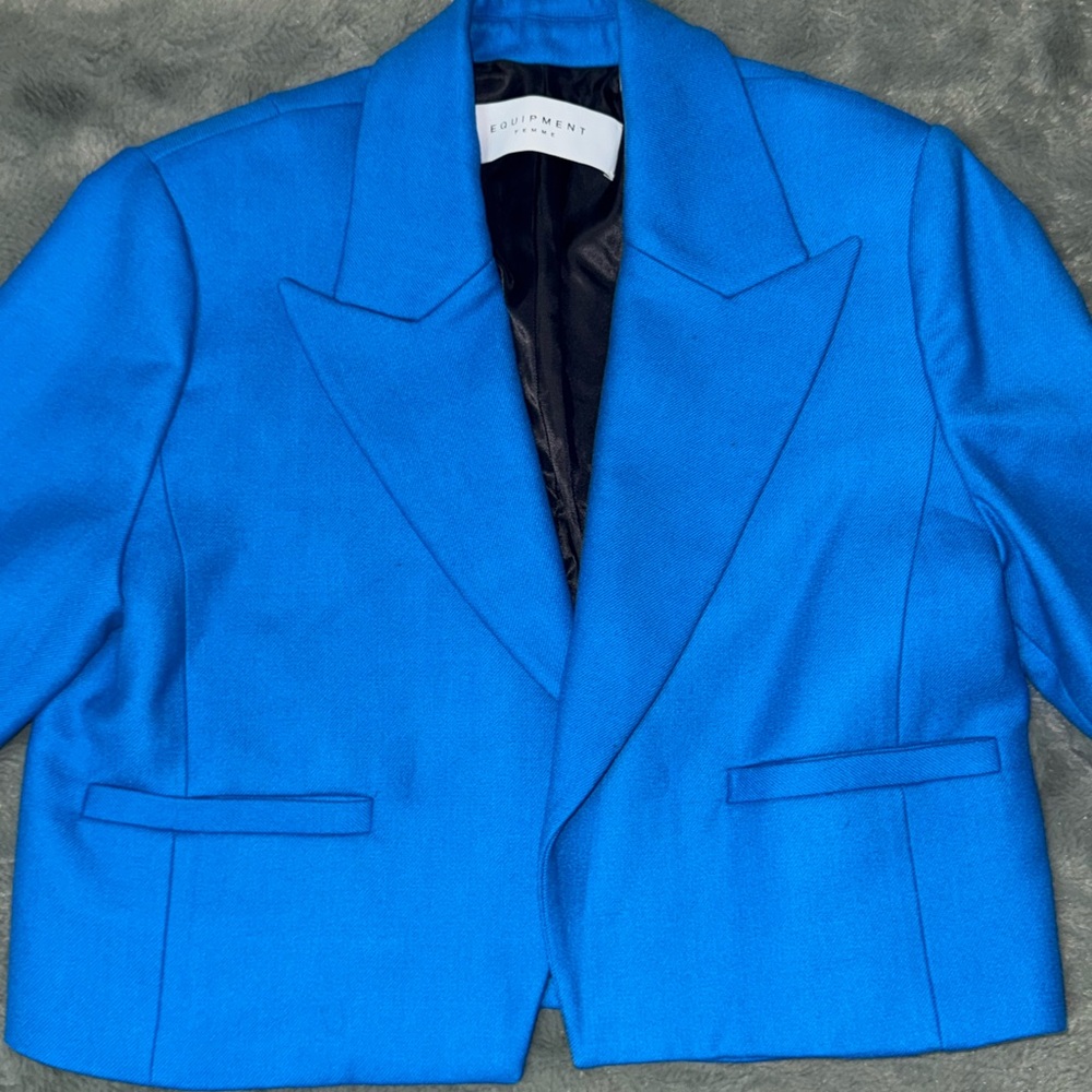 Equipment Women's Blue Jacket